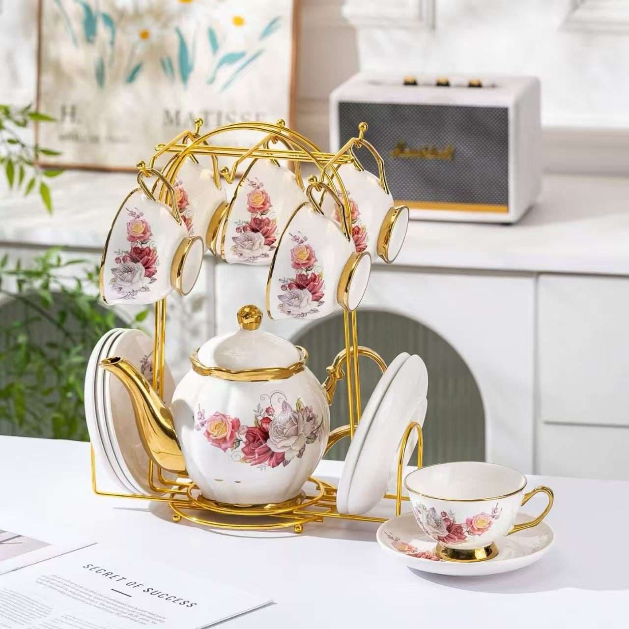 Garden Floral Ceramic Tea Set detail 3