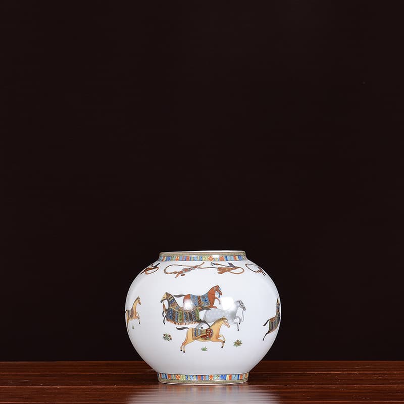 Horse Pattern Ceramic Vase detail 4