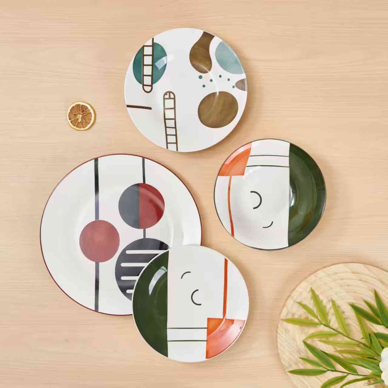 Lace-Rim Ceramic Dinnerware Set detail 4